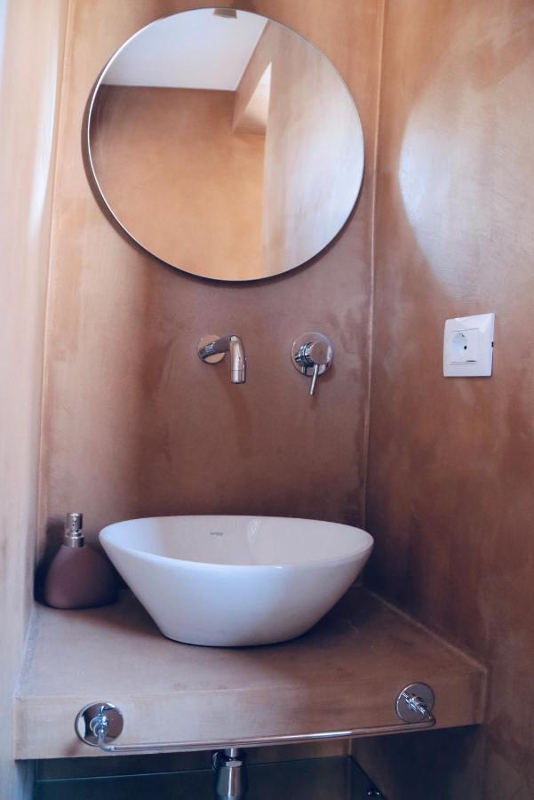 Le Stanze Dello Scirocco Bed & Breakfast คาตาเนีย ภายนอก รูปภาพ