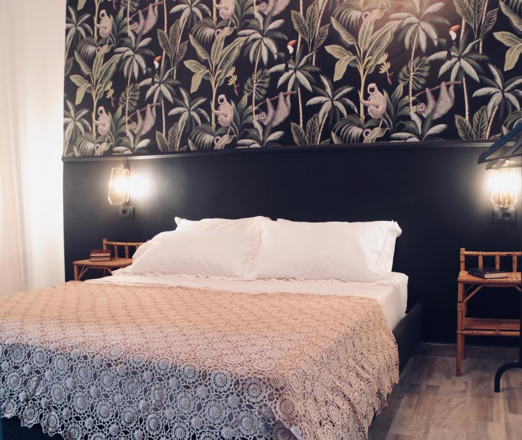 Le Stanze Dello Scirocco Bed & Breakfast คาตาเนีย ภายนอก รูปภาพ